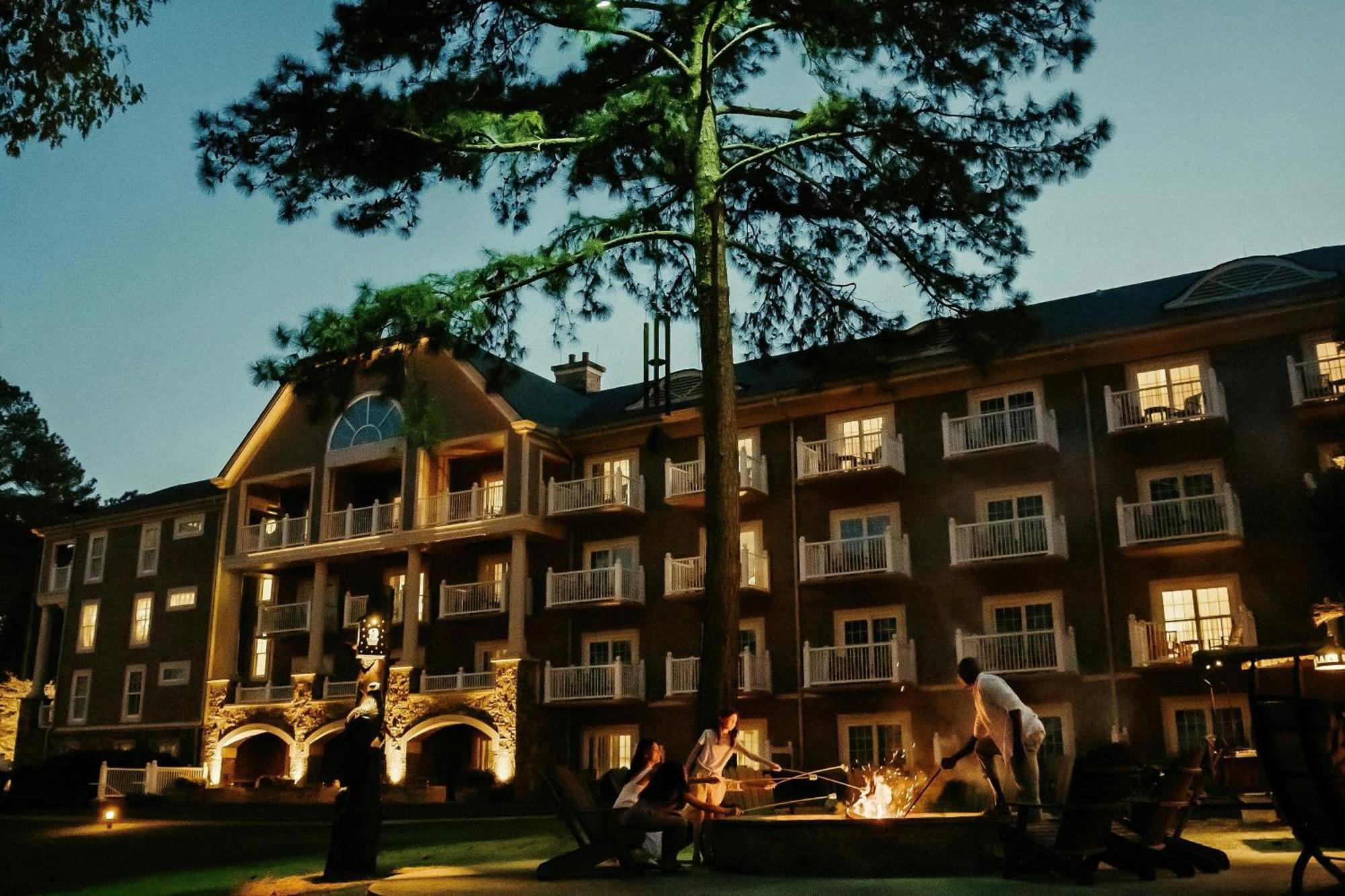 เดอะ ริทซ์-คาร์ลตัน เรย์โนลด์ส เลคโอโคนี Hotel Turnwold ภายนอก รูปภาพ
